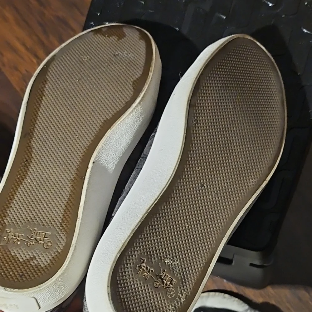 Coach Black Signature Court Sneaker with Gold Hardware - Picture 4 of 7